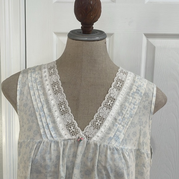 Vintage Bed & Breakfast nightgown sleeveless lace ribbon trim floral blue white - Picture 2 of 7